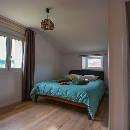 Emilie Une Nuit - 3 Chambres Au 2E Etage - Maison Avec Chats Vandieres  외부 사진