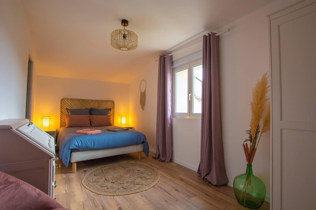 Emilie Une Nuit - 3 Chambres Au 2E Etage - Maison Avec Chats Vandieres  외부 사진