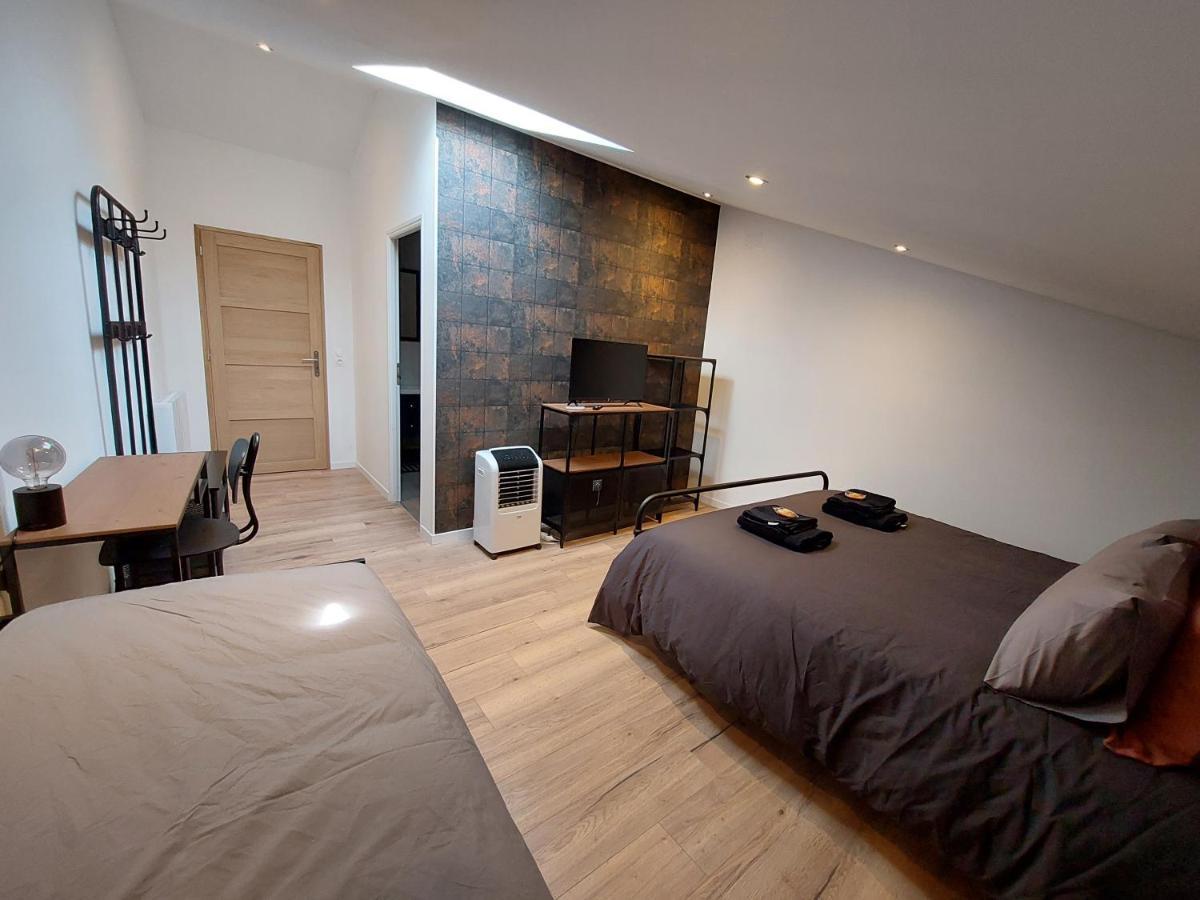 Emilie Une Nuit - 3 Chambres Au 2E Etage - Maison Avec Chats Vandieres  외부 사진