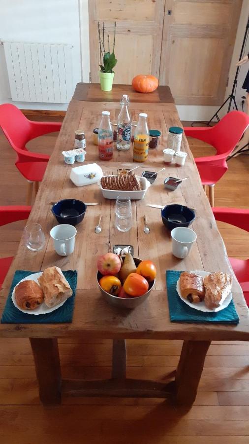 Emilie Une Nuit - 3 Chambres Au 2E Etage - Maison Avec Chats Vandieres  외부 사진